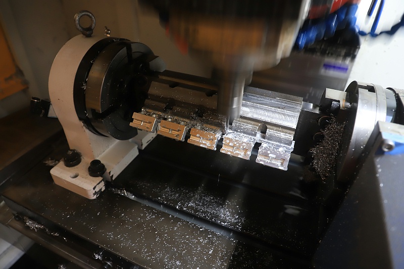 4軸加工 4軸加工