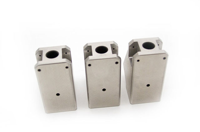 cnc加工對電主軸結(jié)構(gòu)有什么要求?cnc加工進給運動有什么條件?