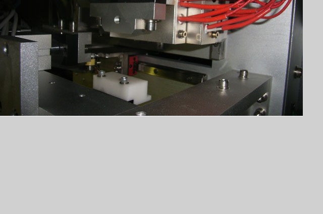 如何選擇鋁腔體CNC加工方法?怎么解決鋁腔體CNC加工精度問題呢?