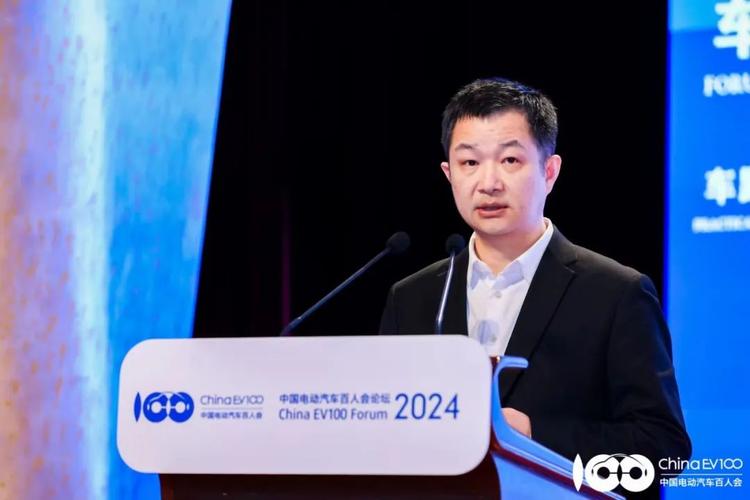 武漢經(jīng)濟技術(shù)開發(fā)區(qū)黨工委副書記,管委會主任唐超表示,武漢經(jīng)開區(qū)已