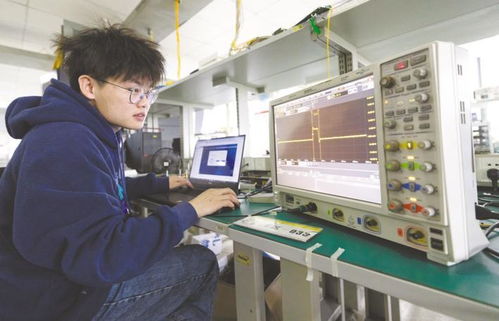 鄂產車規級芯片獲功能安全流程最高認證 汽車將裝上自主 中國腦