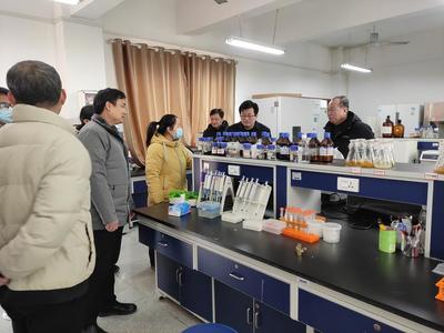 漢川市公共檢驗檢測中心一行來我院考察交流